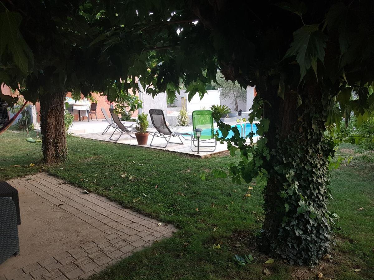 Villa bleu du sud à Rigarda Extérieur photo