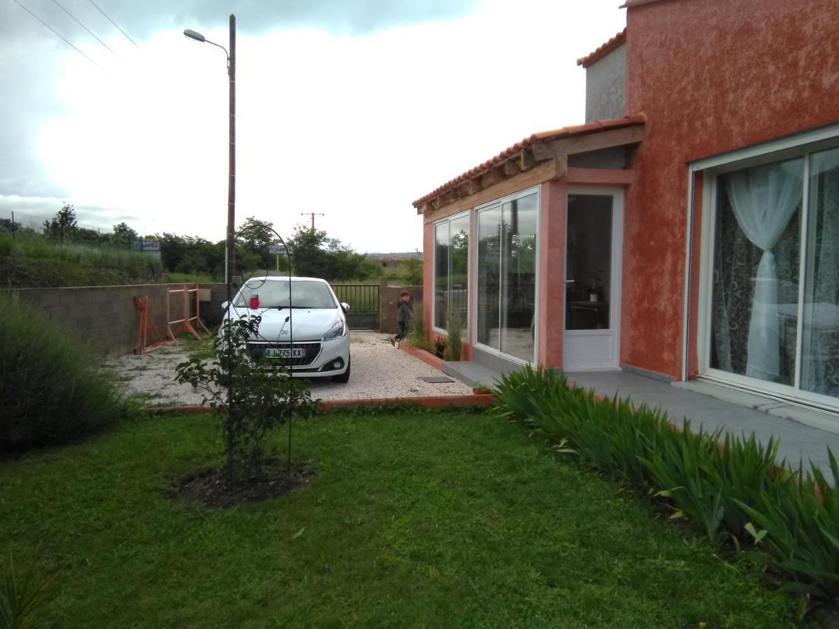 Villa bleu du sud à Rigarda Extérieur photo